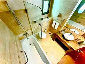 Vannituba majutusasutuses King Suites Hotel