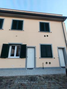 Το κτήριο όπου στεγάζεται  η παραθεριστική κατοικία