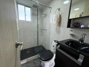 Ванна кімната в Apartamento de Lujo en Popayán