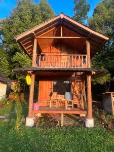 Vonkajšia záhrada v ubytovaní Tetebatu Jungle Vibes