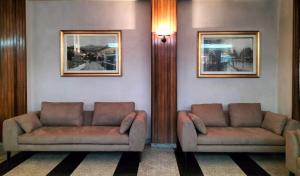 A seating area at Grand Hotel Europa Rivisondoli Centro
