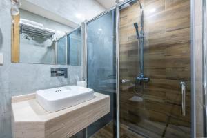 O baie la Metekhi Boutique Hotel