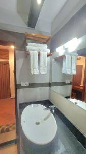 Koupelna v ubytování Royal Tiger Luxury Resort
