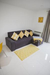 Gallery image of Spire View Apartment*SO15 Sleeps 4-Secure Parking in Southampton
