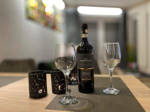 Φωτογραφία από το άλμπουμ του 4UApart-Apartment suite Amour στο Σβινούιστσιε +21 φωτογραφίες