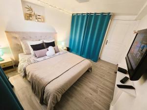 Postel nebo postele na pokoji v ubytování Appartement T2 confortable - Piscine et Jacuzzi