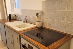 Billede fra billedgalleriet på Gîte La Genestière au milieu des vignes, piscine partagée i Mazan