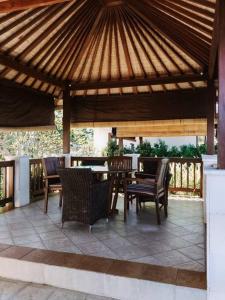 Restoran atau tempat lain untuk makan di White Coral Villa Ungasan