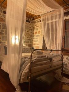 Posteľ alebo postele v izbe v ubytovaní Helene Eco Luxury Villa