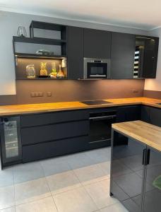 Η κουζίνα ή μικρή κουζίνα στο The Beach Dream Cagnes Sur Mer