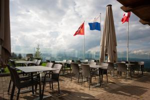 Restaurant ou autre lieu de restauration dans l'établissement Hotel Kurhaus Heiligkreuz