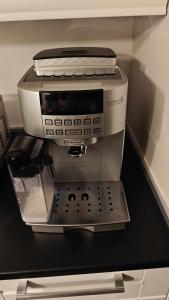 Felicia's Apartments的咖啡和沏茶工具