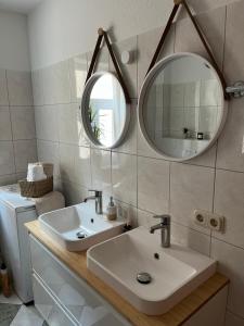 Koupelna v ubytování Ferienwohnung Mitte Süd am Frauenplan + 36 fotografií