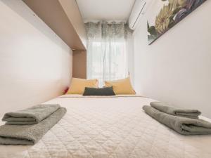 Postel nebo postele na pokoji v ubytování Amazing 2 bedroom Apartment with big sun terrace Sitges centre beach