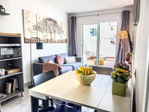 Kuchyň nebo kuchyňský kout v ubytování Amazing 2 bedroom Apartment with big sun terrace Sitges centre beach