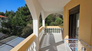 Un balcon sau o terasă la Apartmani Lime