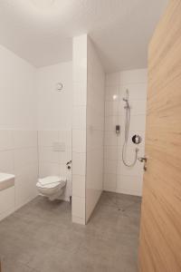 Koupelna v ubytování Landgasthaus Zollerstuben