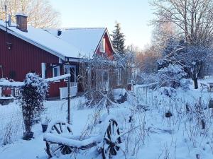 8 person holiday home in Annerstad-By Traum v zimě