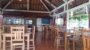 Restaurace v ubytování Lovina Beach Hotel