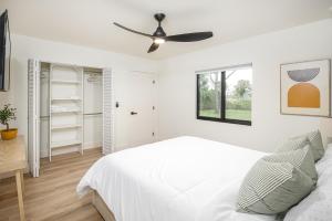 Voodi või voodid majutusasutuse The Boho Bliss - Lakeview Elegance 3miles Downtown toas