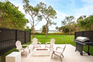 Aed väljaspool majutusasutust The Boho Bliss - Lakeview Elegance 3miles Downtown