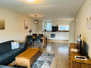 Kuchyň nebo kuchyňský kout v ubytování Rustig gelegen recreatiewoning in Zeeland