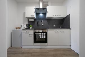 Η κουζίνα ή μικρή κουζίνα στο Direkter Thermenzugang & Golfresort