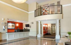 a lobby with a staircase in a building at Extended Stay America Suites - Columbus - Polaris in Columbus