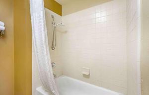 Extended Stay America酒店 - 哥伦布 - 塔特尔的一间浴室