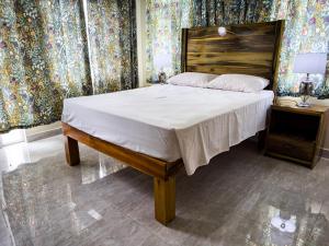 Postel nebo postele na pokoji v ubytování DEMAROYS