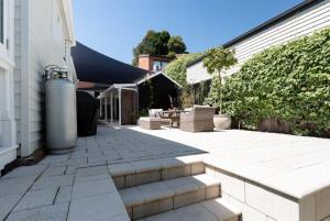 Το κτήριο όπου στεγάζεται  η παραθεριστική κατοικία