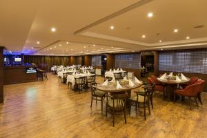 Εστιατόριο ή άλλο μέρος για φαγητό στο Taxim Express Bosphorus Hotel