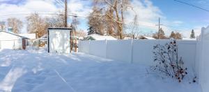 Quaint 1 BD 1 BTH Guest Home Minutes from Gonzaga durante el invierno