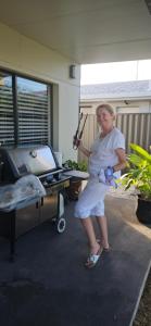 MOOLOOLABA CANAL HOME - Modern 4Bedroom with Spa, Sauna and Private Pontoon - NEW proprietor 2024 vendégei