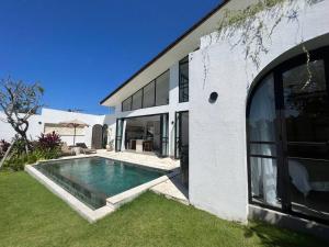 Bazén v ubytování Villa Rae - 2BDR Luxe Villa nebo v jeho okolí