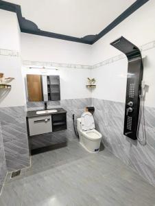 Phòng tắm tại KAMI HOTEL