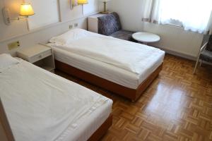 Posteľ alebo postele v izbe v ubytovaní Hotel Wasserpalast - breakfast for free!!!