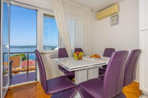 Posedenie v ubytovaní Apartment Lisinski