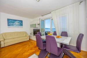 Posedenie v ubytovaní Apartment Lisinski