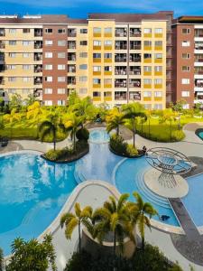 Πισίνα στο ή κοντά στο * *H2 Modern City Condo +3 φωτογραφίες