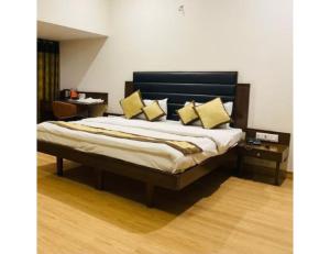 En eller flere senger på et rom på Hotel Satpura, Parasia, MP