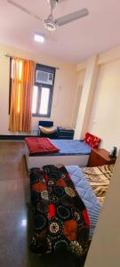 Zimmer mit 2 Betten in einem Zimmer in der Unterkunft VB dormitory in Neu-Delhi