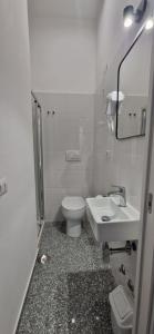 Vannituba majutusasutuses Piumith Guest House