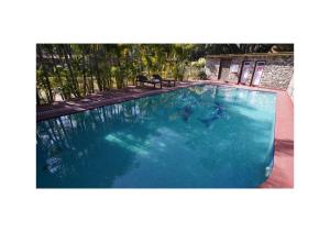 Kolam renang di atau dekat dengan HR DUKES DEN RESORT