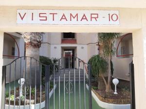 Exteriér alebo vchod do ubytovania Vistamar apartamento B