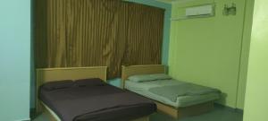 Легло или легла в стая в OYO 90471 Hotel Tepoh