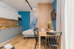 Posedenie v ubytovaní APARTAMENTY MIERZEJA - STEGNA PARK STUDIO, 500 m od plaży