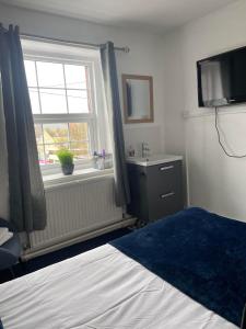 Gallery image of The Crown Inn - By Whitney Inns in Keynsham