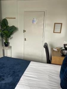 Gallery image of The Crown Inn - By Whitney Inns in Keynsham +36 photos