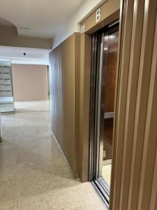 Φωτογραφία από το άλμπουμ του Toits du vieux port στις Κάννες